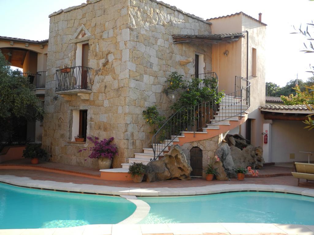 Hotel San Pantaleo Exterior photo