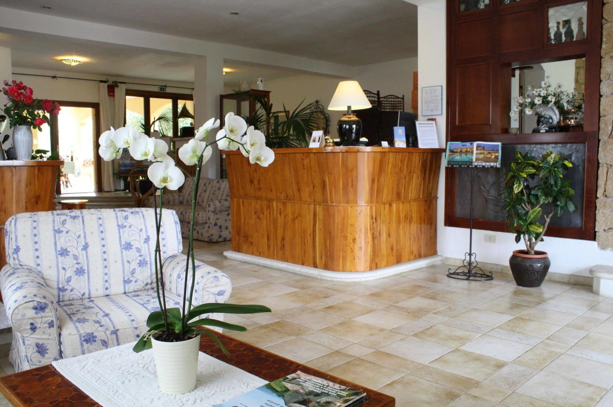 Hotel San Pantaleo Exterior photo