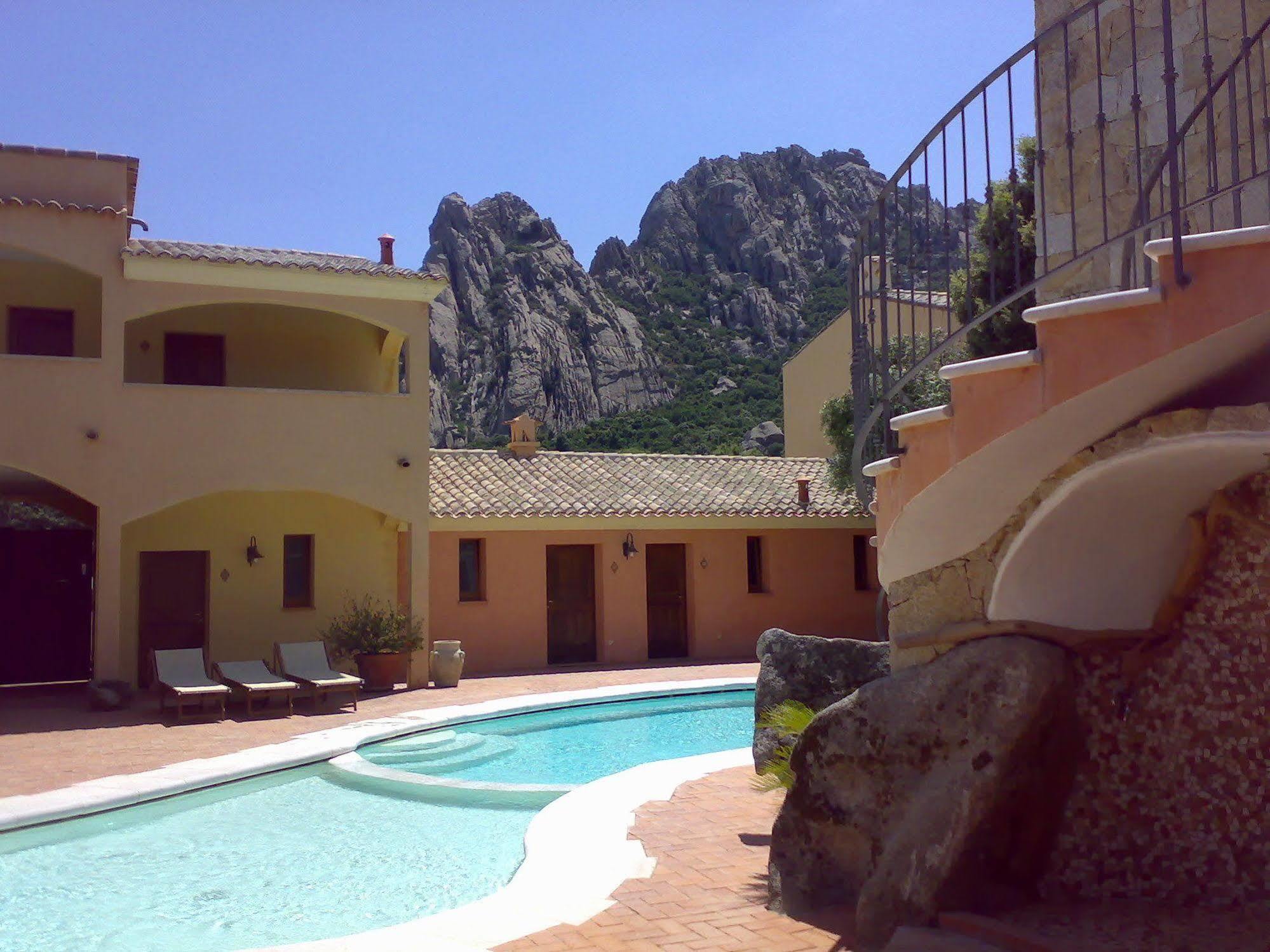 Hotel San Pantaleo Exterior photo