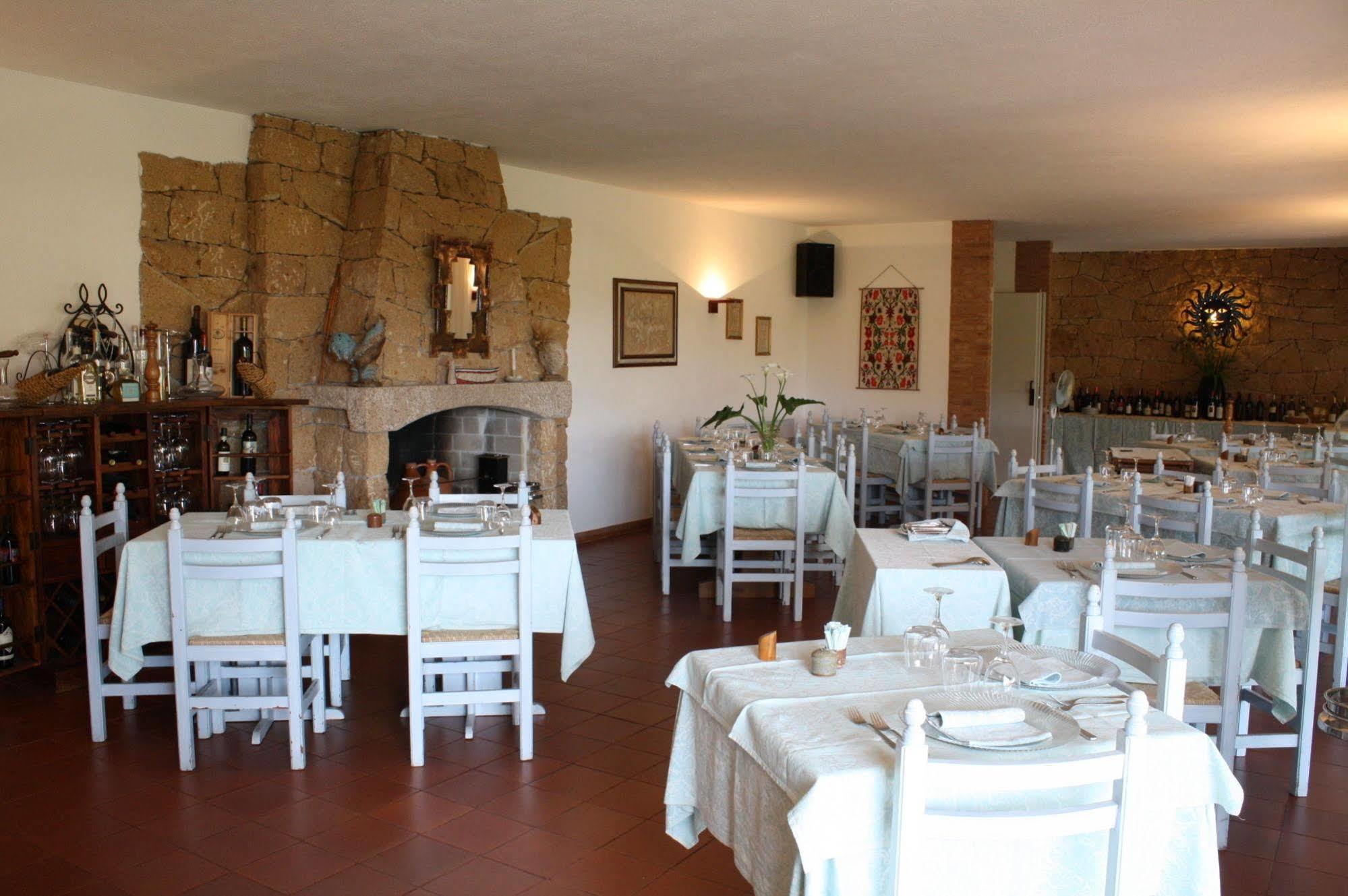 Hotel San Pantaleo Exterior photo